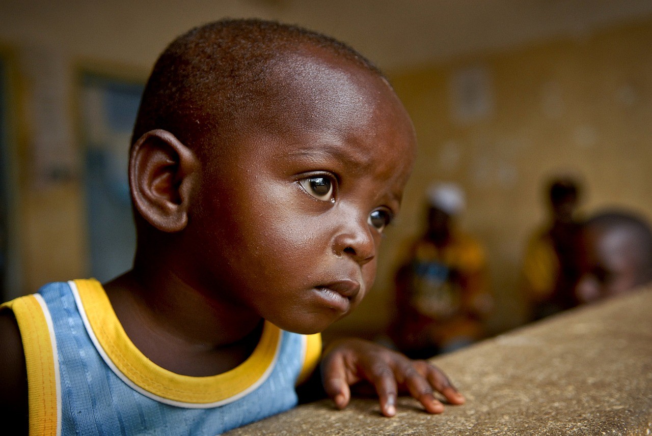 I nuovi figli di Dio I battesimi dei bambini del Dispensario Santa Marta